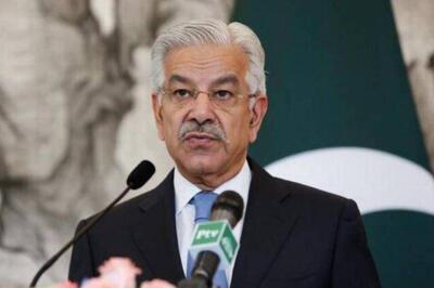 وزیر دفاع پاکستان: ما از شرق با تهاجم هند و از غرب با حمله عوامل نیابتی آن‌ها مواجه هستیم/ اسلام‌آباد خواهان تنش‌زدایی است، اما در صورت ادامه اقدامات تهاجمی، ناگزیر به پاسخ خواهد بود