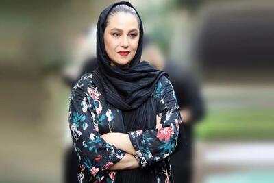 جلوه ای زیبا از پوشش سنتی شبنم مقدمی در آرامگاه سعدی