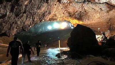 ببینید | نجات نوجوان بوکانی گرفتار شده در داخل غار
