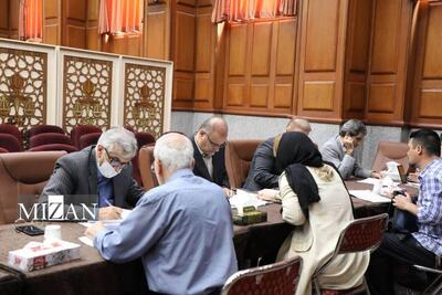پاسخگویی به ۳۰۰ نفر از مراجعان در برنامه ملاقات مردمی مسئولان قضایی استان تهران