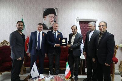 دیدار مدیر کل فدراسیون هاکی روی یخ روسیه با مدیر کل امور بین الملل وزارت ورزش و جوانان - پارس فوتبال