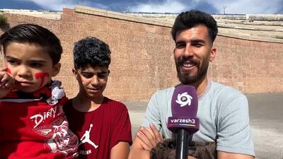 گفت‌وگو با هواداران تراکتور پیش از بازی با نساجی - پارس فوتبال