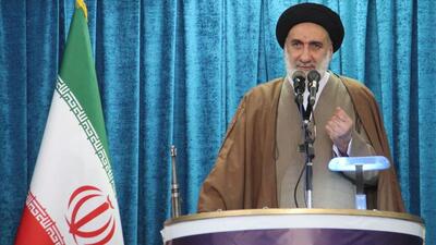 امام جمعه شهرکرد: خلیج فارس برای همیشه تاریخ خلیج فارس خواهد ماند