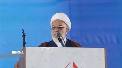 امام جمعه موقت سمنان: رفع مشکل قطعی برق همپای صرفه‌جویی مدنظر باشد