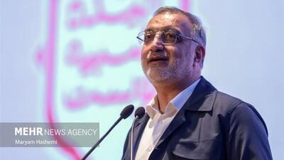 دشمن با جنگ ترکیبی قصد دارد کارآمدی مدیران را زیر سوال می برد