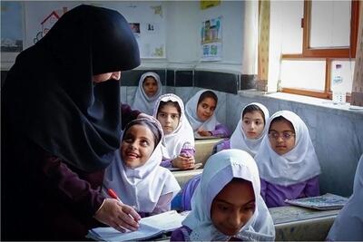 متناسب‌سازی حقوق معلمان؛ طرح فوق العاده ویژه ۵۰ درصدی کلید خورد