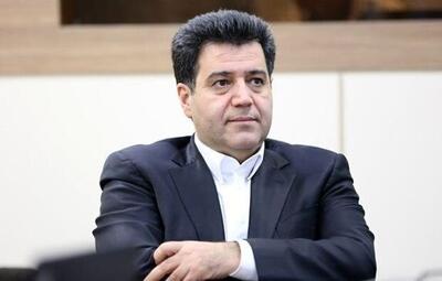 حسین سلاح‌ورزی: خنده‌شان نمی‌گیرد که بالای سربرگ‌های رسمی نوشته‌اند: ‏«سال سرمایه‌گذاری در تولید»!؟