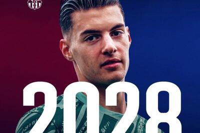 رسمی؛ قرارداد دروازه‌بان بارسلونا تا 2028 تمدید شد