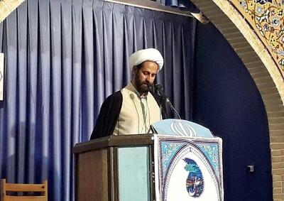 امام جمعه خرم‌آباد: منشور رهبری برای حوزه‌های علمیه راهگشا و آینده‌نگر است