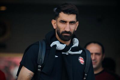قانون چه می‌گوید؟ آیا بیرانوند حق حضور در جشن قهرمانی را دارد؟ - پارس فوتبال