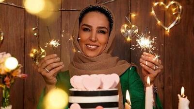 خوش‌سلیقه مثل سوگل طهماسبی؛ مروری بر کیک‌‌ مراسماتخانم بازیگر؛ از کیک با تم پاییزی تولد همسرش تا کیک مینیمال سالگرد ازدواجشان + عکس
