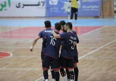 مدیرعامل گهر زمین: 3 بازیکن خوب منتظر تماس ما بودند - تسنیم