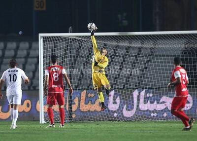 یک نیمه‌ کلین‌شیت به نام گلر جوان پرسپولیس