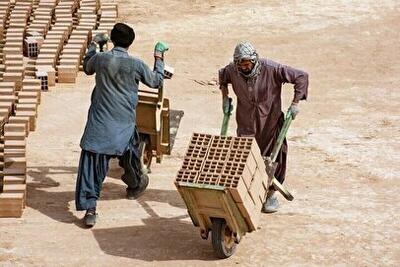 حذف نیروی کار خارجی غیرواقع بینانه است