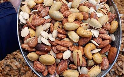 برای اینکه به پوکی استخوان مبتلا نشوید این خوراکی خوشمزه را بخورید / تاثیر آجیل در استحکام استخوان چقدر است؟ اندیشه معاصر