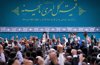 رهبر انقلاب: کارگر سرمایه اصلی برای تحقق شعار سال است