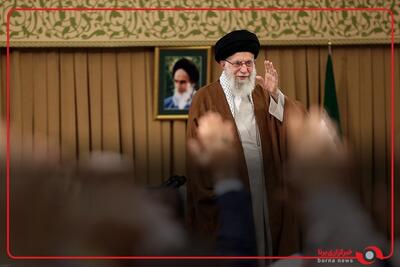 ورود رهبر انقلاب به حسینیه امام خمینی(ره) و آغاز دیدار هزاران نفر از کارگران سراسر کشور