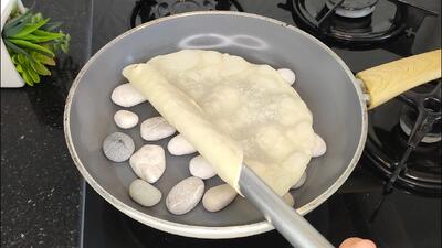 طرز تهیه نان لواش در ماهیتابه / دستور پخت نان لواش سنتی با سنگ