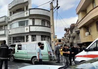 ماجرای درگذشت یک دختر مصدوم در حادثه آتش سوزی سرویس مدرسه در ارومیه؛ روز ۹ اردیبهشت خودرو حامل دانش‌آموزان از ناحیه باطری دچار جرقه و آتش‌سوزی شد؛ درب‌های خودرو نیز قفل شده بود / هرچند راننده با شکستن شیشه خودرو، دانش‌آموزان را به بیرون هدایت کرد، اما ۱۰ دانش‌آموز آسیب دیدند / وضعیت دانش‌آموز «مهسا اصغری» مناسب نبود و دچار ۴۳ درصد سوختگی شد