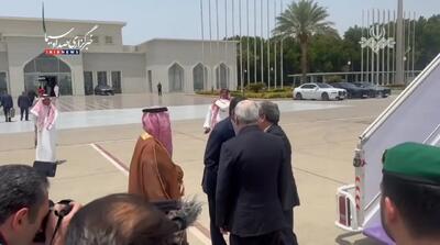 ببینید؛ استقبال عربستان از عراقچی؛ مقام‌های عالی رتبه عربستان آمدند