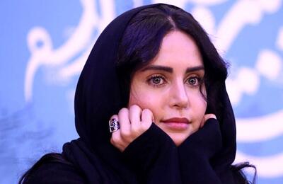 موتورسواری الناز شاکردوست در خیابان‌های تهران |‌ ببینید