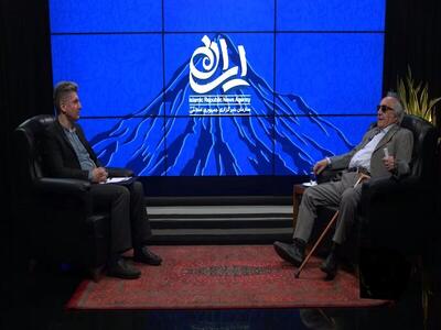 تا شاهنامه، دیوان حافظ و مولانا هست، ایران هم پایدار است/جوانان ما در خیابان لغت می‌سازند