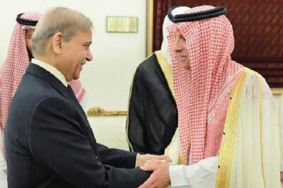 دیدار نخست وزیر پاکستان با مقام سعودی