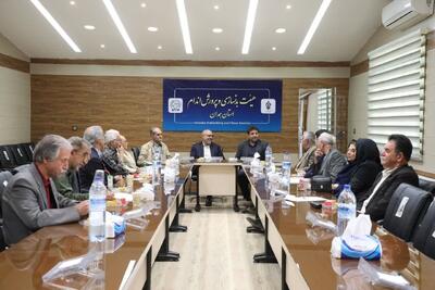 هم‌اندیشی برای توسعه ورزش همدان؛ پیشکسوتان با مسئولان دیدار کردند