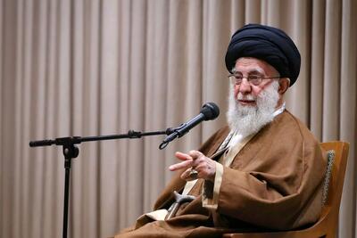 تصویری از حدیثی نصب شده در محل دیدار امروز کارگران با رهبر انقلاب