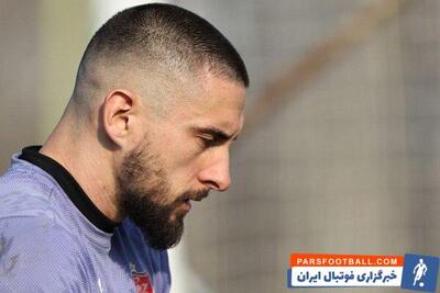 الکسی گندوز گلر پرسپولیس به دلیل مصدومیت دیدار با هوادار را از دست داد