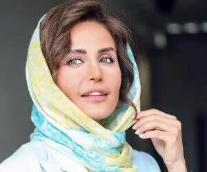 استایل جدید الناز شاکردوست در حال موتورسواری در تهران + فیلم