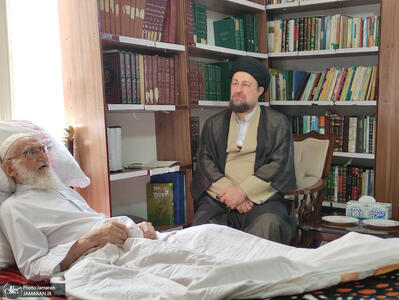 تصاویر: عیادت استاد سید حسن خمینی از حضرت آیت الله نوری همدانی | شفقنا