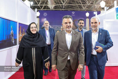 بازدید مدیر هماهنگی و نظارت بر تولید شرکت ملی گاز از رسانه‌های وزارت نفت