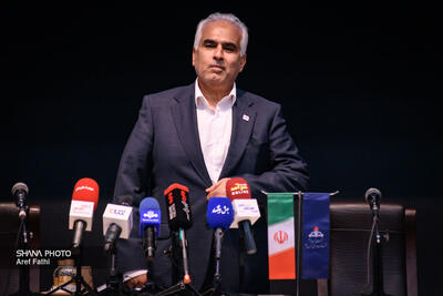 نشست خبری مدیرعامل شرکت نفت مناطق مرکزی ایران