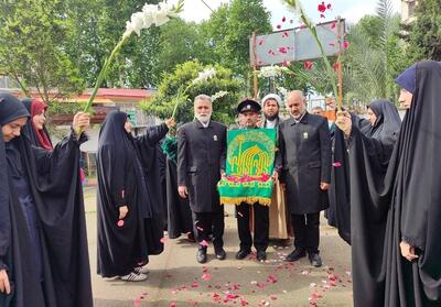 فومنی‌ها زیر سایه خورشید رفتند + تصویر - تسنیم