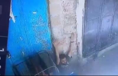 لحظه تکان‌دهنده اعدام میدانی یک مسلمان +فیلم