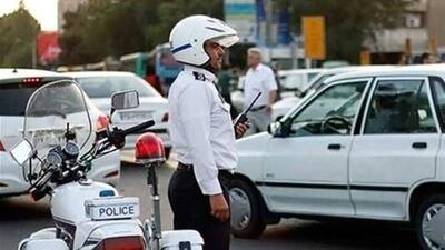 بدلکاری خطرناک روی سقف خودرو؛ خودروی متخلف توقیف شد
