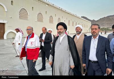 بازدید نماینده ولی فقیه در امور حج و زیارت از مسجد شجره