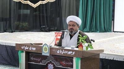 پلیس در تراز انقلاب باید خادم بی‌منت مردم باشد