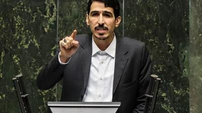 ۱۵ میلیارد دلار اسکناس دست مردم است/ مردم سرمایه‌هایشان را به میدان بیاورند