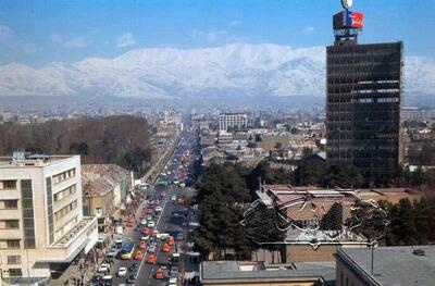 عکس جالبی از خیابان فردوسی تهران در اواخر دهه بیست
