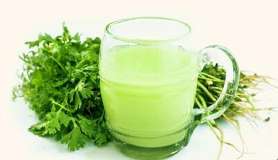 چگونه آب گشنیز به رشد مو و بهبود کیفیت آن کمک می‌کند