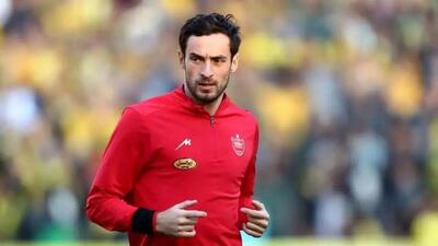 مدافع پرسپولیس ۲۴ ساعته از ایران خارج شد + عکس