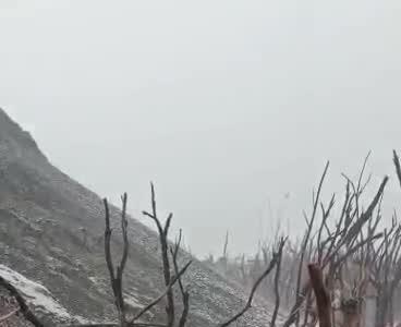 ببینید/ بارش عجیب باران و تگرگ شدید آن هم در استان هرمزگان گرمسیر | 21 اردیبهشت 1404