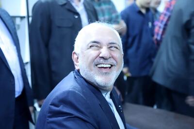 تصاویر حضور ظریف و محسن هاشمی رفسنجانی در نمایشگاه بین‌المللی کتاب تهران