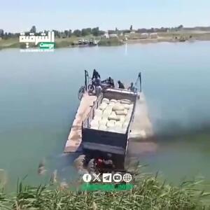 فیلم غرق شدن کامیون سیمان در آب فرات