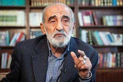 شریعتمداری: ترامپ عذرخواهی نکرد، مذاکرات را متوقف کنید | رویداد24