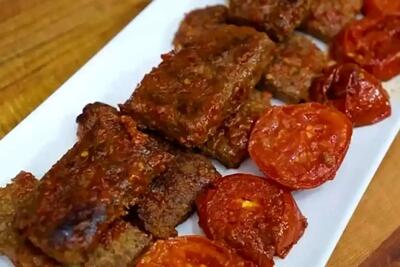 طرز تهیه غذای خانگی | کباب تابه‌ای با سس مخصوص؛ طعمی فوق‌العاده برای لحظات خاص