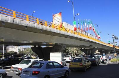 سقوط منجر به‌فوت دختر دانشجو از روگذر بلوار خواجه‌رشید همدان