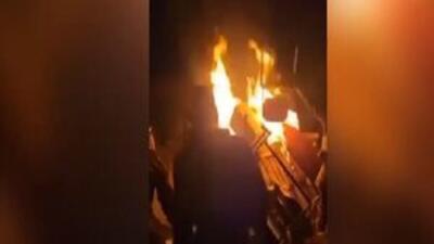 مردم سوریه بسته‌های نظامیان صهیونیست را به آتش کشیدند